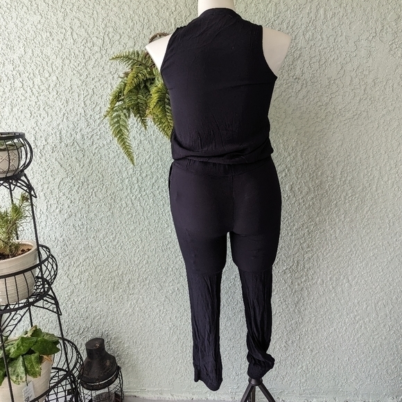 Revolve Monrow Crepe Jumpsuit  navy blue size L - Picture 4 of 6